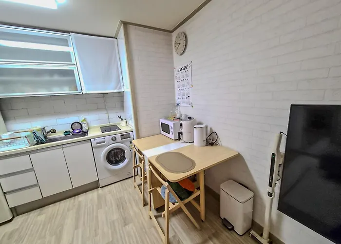 Gangnam Station Cresyn2 4min Signature Urban Cozy アパート ソウル特別市