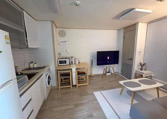 Gangnam Station Cresyn2 4min Signature Urban Cozy ソウル特別市